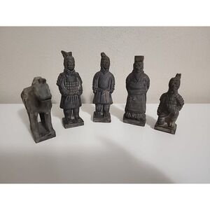 Emperor Shi of Quin Dynasty Chinese Mud Men Terracotta Warriors army samurai